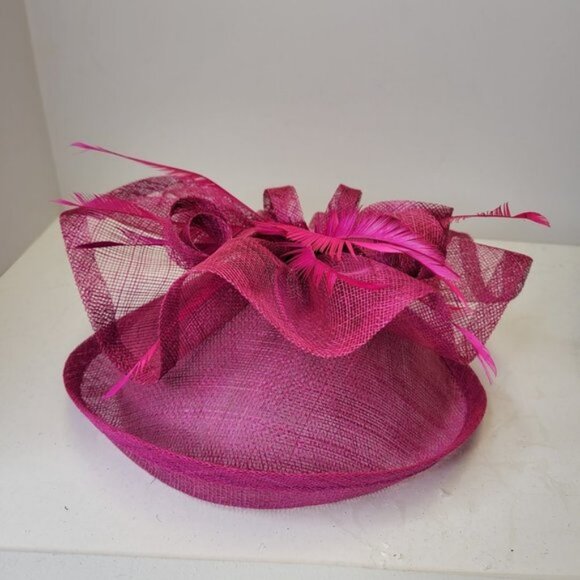 Magenta Purple Disc Fascinator with Upturned Brims Loops Bows and Feathers - Picture 11 of 12
